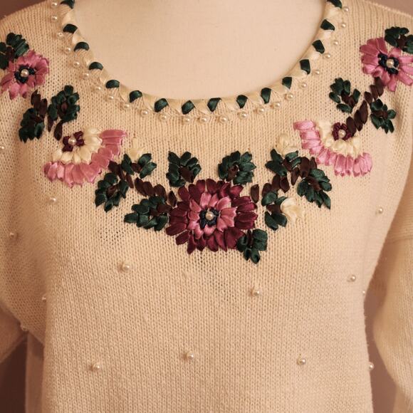 Cotton Knit Short Sleeve Scoop Neck Top Ribbon & Pearl Floral Embroidered sz M - Picture 2 of 11